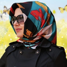 İclal Scarf